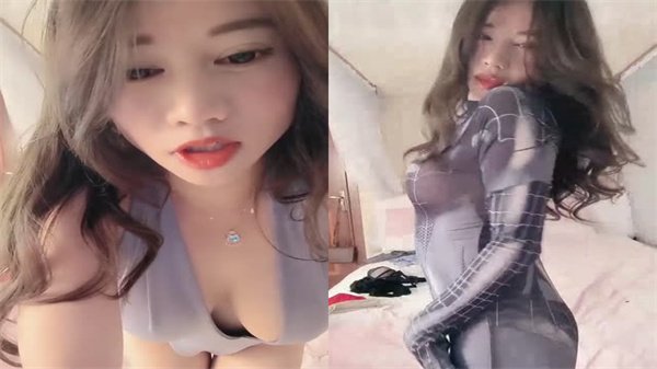 欲求不满巨乳美妇深夜发情，湿穴自慰止痒难耐