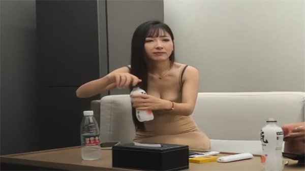 肤白貌美外围甜心女神，蜜穴紧致任君征服