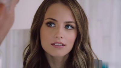 OL屁屁开发的秘密角落竟遭上司突袭强上